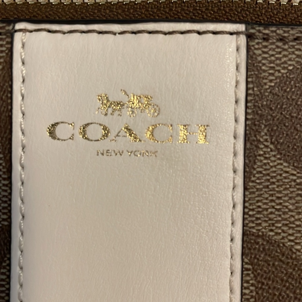 Coach Wristlet Wallet - Picture 4 of 5